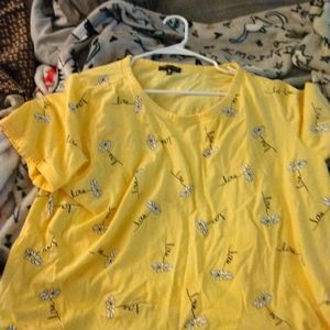 Yellow cropped t shirt